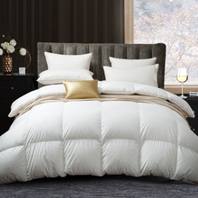 White Goose Down Quilt / Duvet / Comforter